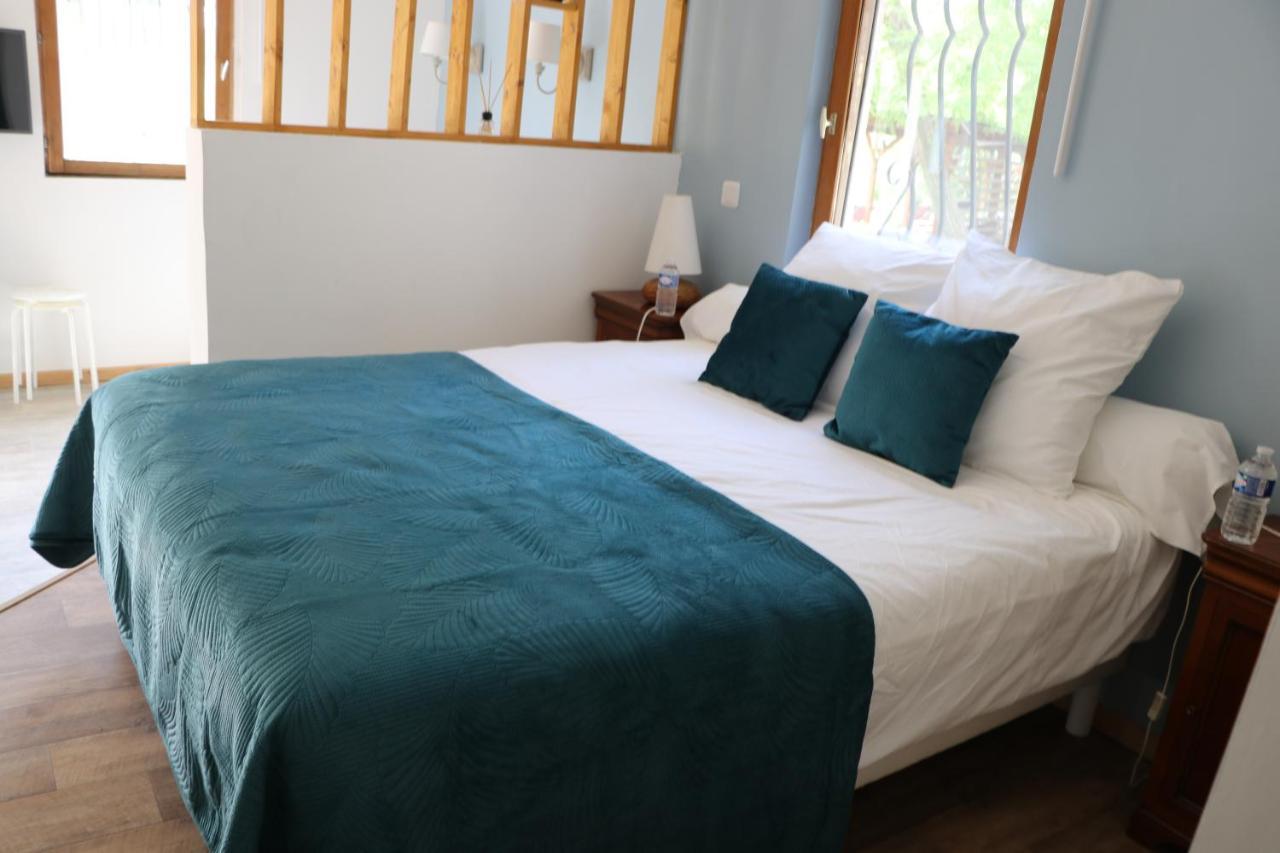 Le Mas Des Cerisiers Jacuzzi Et Sauna Inclus Pour Tous Les Logements Avignon Eksteriør bilde