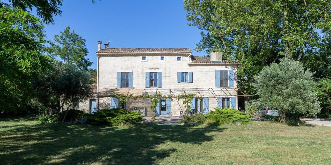 Le Mas Des Cerisiers Jacuzzi Et Sauna Inclus Pour Tous Les Logements Avignon Eksteriør bilde