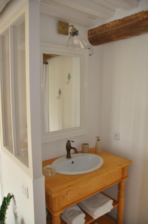 Le Mas Des Cerisiers Jacuzzi Et Sauna Inclus Pour Tous Les Logements Avignon Eksteriør bilde